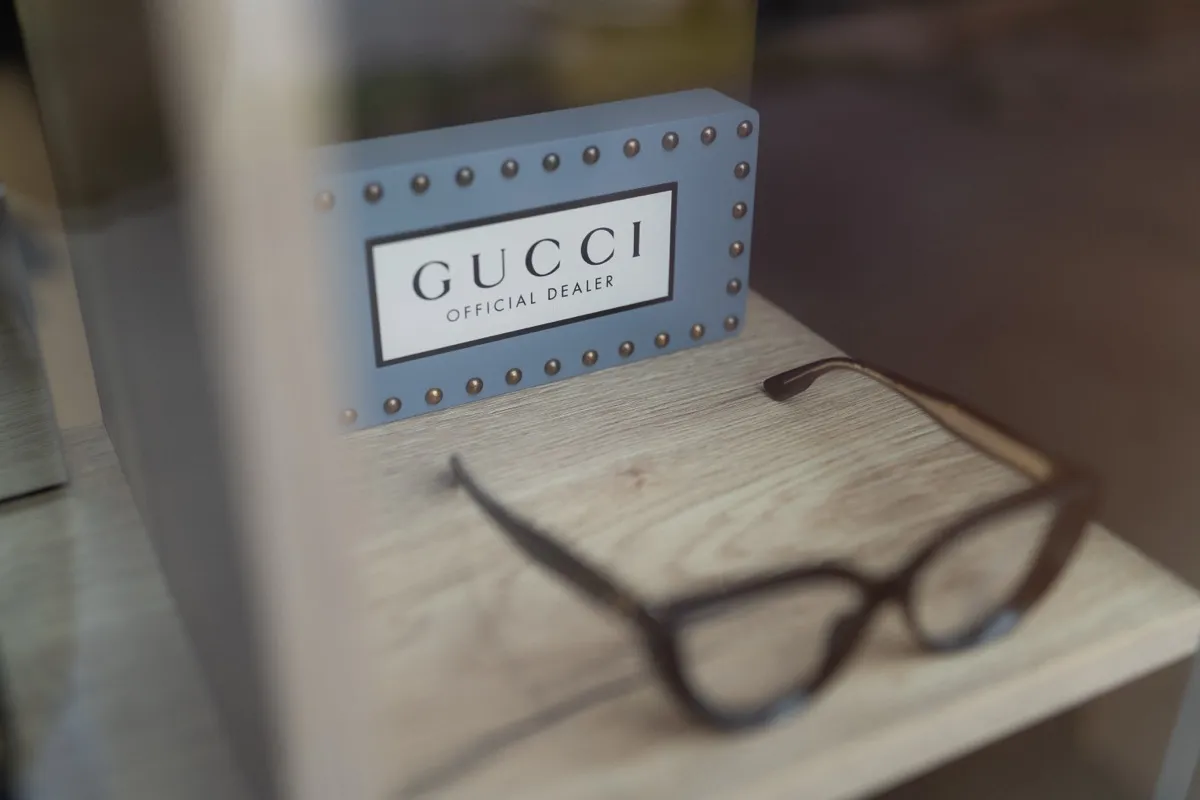 Gucci official dealer